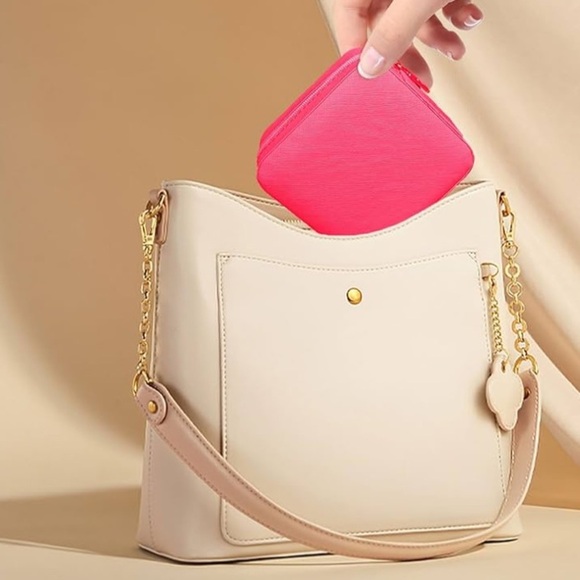 Small Jewelry Box, Travel Ring, Earring, Necklace, Bracelet Organizer New - Picture 4 of 5